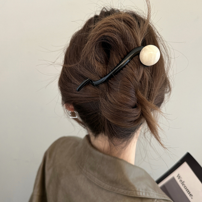 คลิปหนีบผมไข่มุกสีเดียวแบบเรีย - Tippet Line บทวิจารณ์และราคา